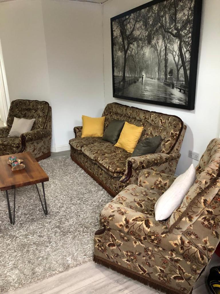 Alpha House Bed and Breakfast London Exteriör bild