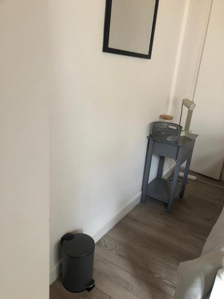Alpha House Bed and Breakfast London Exteriör bild